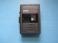 TOSHIBA KT-V950  卡式隨身聽 主機沒什麼使用 可過電.可電臺..無卡帶功能..故便宜賣