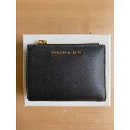 Preloved LIKE NEW Charles &amp; Keith Wallet Original Counter 100% Preloved Cnk Wallet Is Still Smooth
