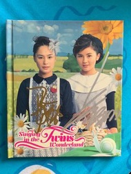 Twins 親筆簽名 兒歌CD集 Singing in the Twins Wonderland