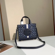 COACH 藍色C8417 Dempsey迷你帆布Field Tote 22豎版細托特包購物包  size 22x21x12cm