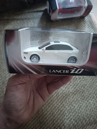 LANCER.io.1:43白色模型車