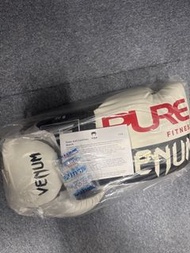 Venum 拳擊手套 8oz