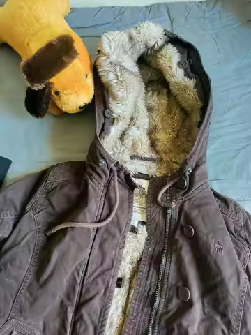 American Vintage Y2K Fur Lined Bomber Jacket Womens Brown Hooded Coat with Faux Y2K Trim and Ribbed