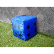 Educational Dice Pillow for Children in Color biru