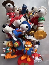 McDonald 史路比 snoopy world tour figure x 28, 加菲貓 Garfield x4