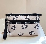 日本 LeSportsac PANDA 熊貓圖案 灰色帆布 COSMETIC CLUTCH 化妝品 口罩 收納袋