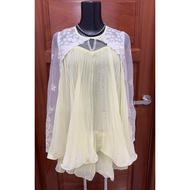 2hand dress.