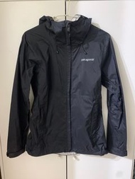 Patagonia  雨衣外套