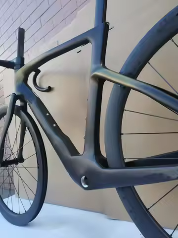 2025 New road bike carbon frame all internal wiring for theonly with no Talon Fast 700C road bicycle