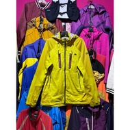 DLX trespass outdoor windbraker jacket