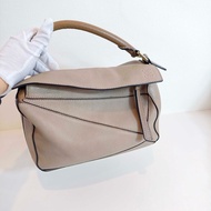 羅意威loewe puzzle 幾何包 小號 卡其色牛皮