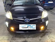 Toyota Prius 白光大燈