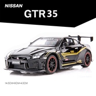 1:32 Nissan GTR R35 R34รถบังคับวิทยุของเล่นเด็กรถของเล่นที่หล่อจากเหล็กเสียงและแสงเด็กรถของขวัญ