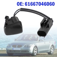 Front windshield wiper nozzle BMW E60 E61 5-Series 525i 530i 535i 550i M5 528i 528xi 525xi 530xi 535