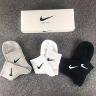 5 pair Boxed Training Socks Fall Quick Dry Support Comfortable Soft ready stock SZP10785