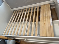 IKEA ASKVOLL 雙人床架連兩個抽櫃 + LUROY 床條板