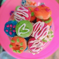 Kue Lebaran Kue Kering Donat Mini Dengan Toping Cokelat Warna Warni Cantik dan Enak Toples 300gr/Top