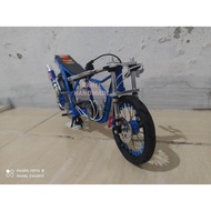 miniatur motor drag beat bisa di gas full asesoris