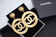 Chanel大熱的鍍金大圈cc logo耳環