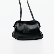 Haus of Mana กระเป๋ารุ่น On Cloud สีดำ