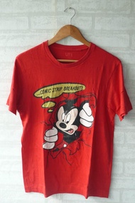 Uniqlo Mickey kaos/tshirt (preloved / thrift / bekas)