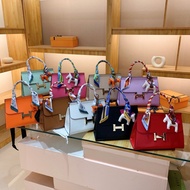 Hot Style 2025 New Style Wedding Bag High-End Feeling Fashionable Texture Bag Female Platinum Bag La