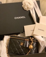 Chanel Pearl Crush Vanity Case (Chanel 長盒子金球)