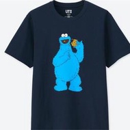 現貨 芝麻街 Kaws 全系列 餅乾怪獸 艾摩 Elmo Uniqlo 男裝 短T 絕版衣服