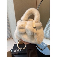 Fashionable All-Match Furry Bag Furry Bag Handbag Bag [E105] Autumn Winter Popular Portable Furry Ba