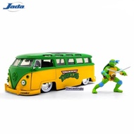 JADA 1:24 - HOLLYWOOD RIDES 1962 VOLKSWAGEN BUS WITH LEONARDO FIGURE MOBIL CODE 1402