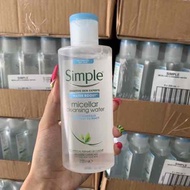 Nước tẩy trang siêu cấp ẩm Simple Water Boost Micellar Water