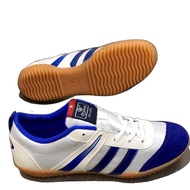 Giày Đá Bóng Futsal Vải Màu trắng Sọc Xanh Giá Rẻ