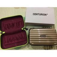 全新 Centurion百夫長 硬盒收納盒 行李箱造型收納盒 化妝包