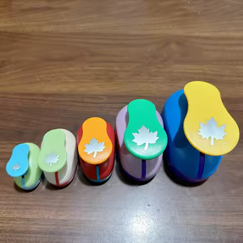 8/16/25/38/50mm Random Color Maple Leaves Punch DIY Embossing Punches Scrapbooking Machine Paper Cut