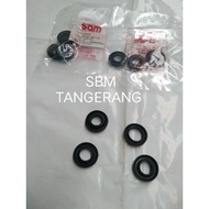 Rubber central top BM cup kit kijang 7k kf60 grand 04493-38010