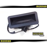 Inexplicable Warehouse [2P102 Trunk Handle Switch] Piece 05-08 Micro Switch 4D/5D FOCUS MK2