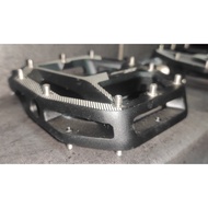 SHIMANO DEORE XT PD-M8140 flat pedals