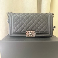 Boy Chanel 荔枝皮