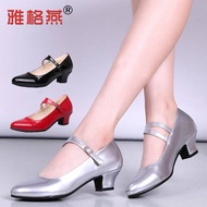 New Ladies Low-Heel Dance Shoes Low-Heel Dance Shoes Women Square Dance Shoes Red Latin Dance Shoes Black Shallow Mouth Shoes