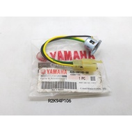 YAMAHA F1ZR F1 HEADLIGHT SOCKET FITTING ORIGINALForce 4US-H4140-00