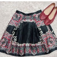 Aula aila preloved skirt