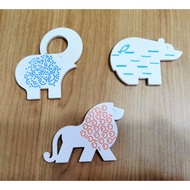 Tupperware Animal Magnet Set (3)
