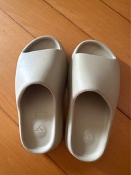 Yeezy 拖鞋 拖鞋