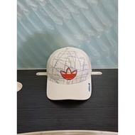 Second hand adidas hat