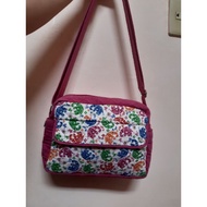 Naraya sling bag