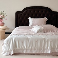 Beautiful Silk Breathable Style Girl Luxury Embroidered Butterfly Silk Quilt Cover Light Four-Piece 