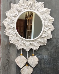 macrame cermin plus cermin