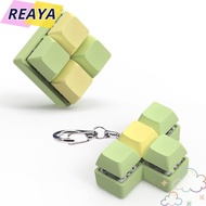 REAYA Fidget Keychain, DIY Keyboard Keys Button Finger Keyboard Cap, Relaxing Keycap Relief Stress 3