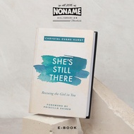 She's Still There - Chrystal Evans Hurst | Novel