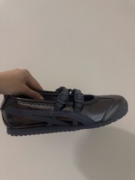全新 Onitsuka Tiger MEXICO 66 TGRS 斷碼款 黑銀色